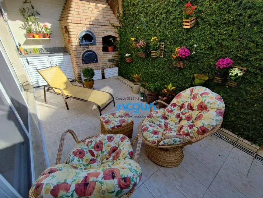 Casa de Condomínio com 3 quartos à venda, 218m2 em Jardim Três Marias, Guaruja - SP - imagem 5 Foto 5 de Casa de Condomínio com 3 quartos à venda, 218m2 em Jardim Três Marias, Guaruja - SP