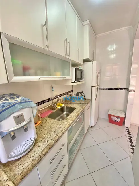 Foto 3 de Apartamento com 2 quartos à venda em Guaruja - SP