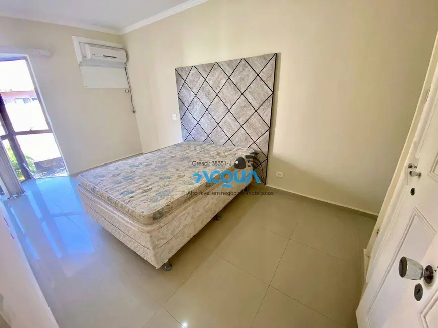 Foto 8 de Apartamento com 4 quartos para alugar em Guaruja - SP
