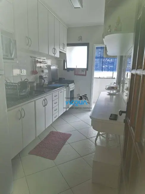 Apartamento com 2 quartos para alugar, 120m2 em Guaruja - SP - imagem 5 Foto 5 de Apartamento com 2 quartos para alugar, 120m2 em Guaruja - SP