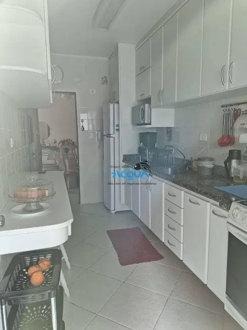 Apartamento com 2 quartos para alugar, 120m2 em Guaruja - SP - imagem 6 Foto 6 de Apartamento com 2 quartos para alugar, 120m2 em Guaruja - SP