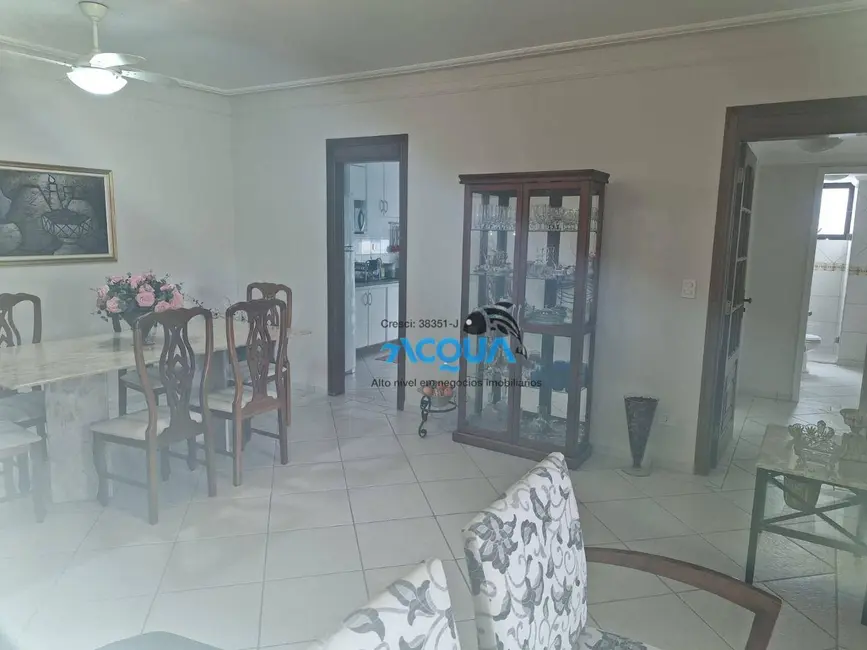 Apartamento com 2 quartos para alugar, 120m2 em Guaruja - SP - imagem 2 Foto 2 de Apartamento com 2 quartos para alugar, 120m2 em Guaruja - SP