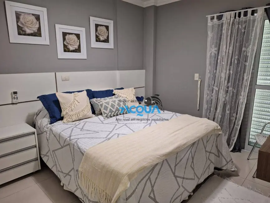 Foto 9 de Apartamento com 3 quartos à venda, 115m2 em Guaruja - SP