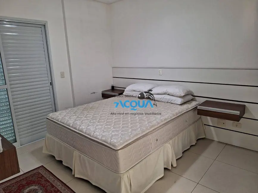 Foto 9 de Apartamento com 3 quartos à venda, 140m2 em Guaruja - SP