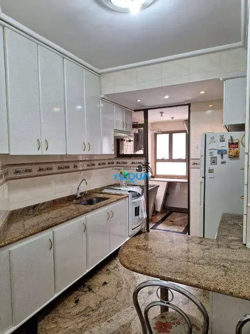 Apartamento com 3 quartos à venda, 130m2 em Guaruja - SP - imagem 4 Foto 4 de Apartamento com 3 quartos à venda, 130m2 em Guaruja - SP