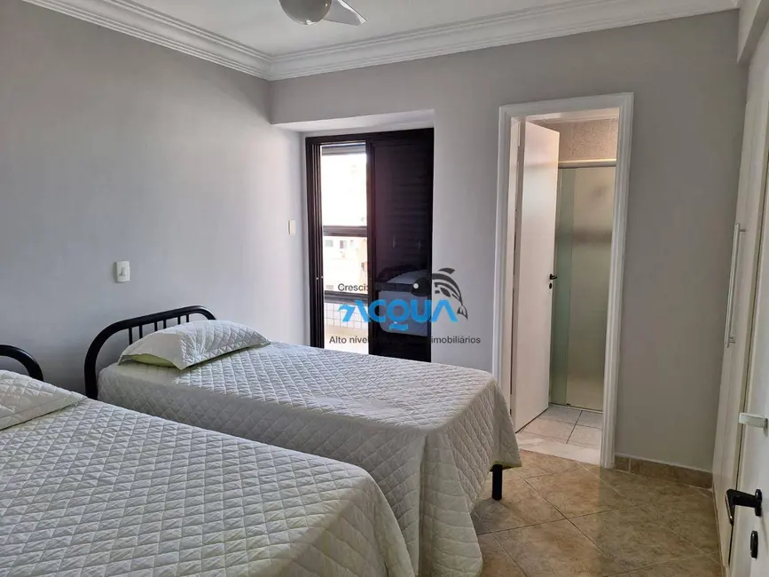 Foto 9 de Apartamento com 3 quartos à venda, 160m2 em Guaruja - SP