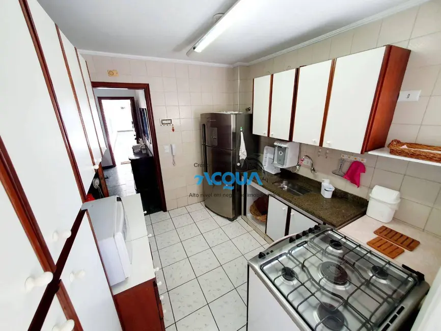 Foto 6 de Apartamento com 3 quartos à venda, 85m2 em Parque Enseada, Guaruja - SP