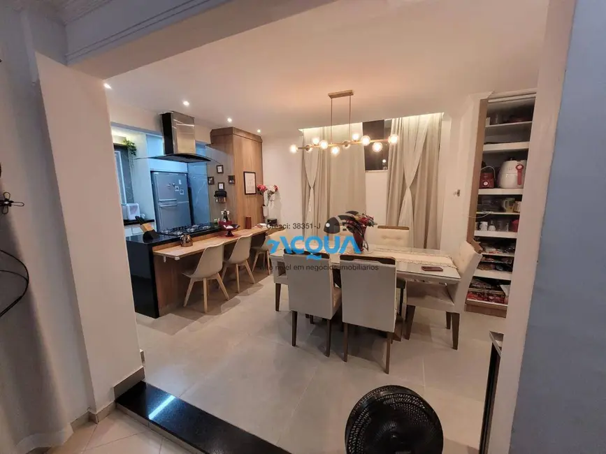 Foto 1 de Cobertura com 3 quartos à venda, 190m2 em Jardim Três Marias, Guaruja - SP