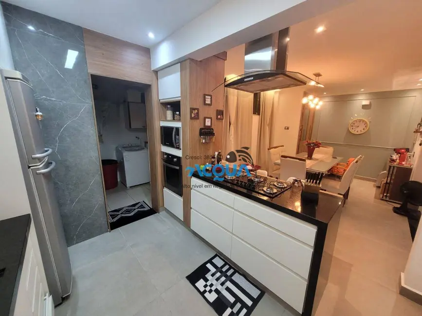 Cobertura com 3 quartos à venda, 190m2 em Jardim Três Marias, Guaruja - SP - imagem 4 Foto 4 de Cobertura com 3 quartos à venda, 190m2 em Jardim Três Marias, Guaruja - SP