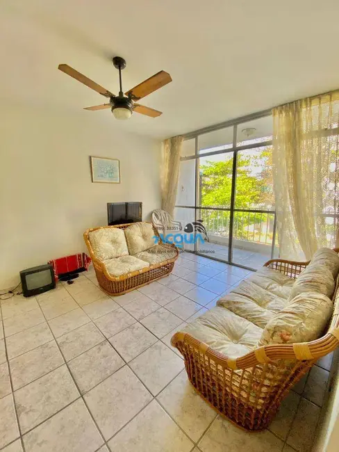 Foto 2 de Apartamento com 2 quartos à venda em Guaruja - SP