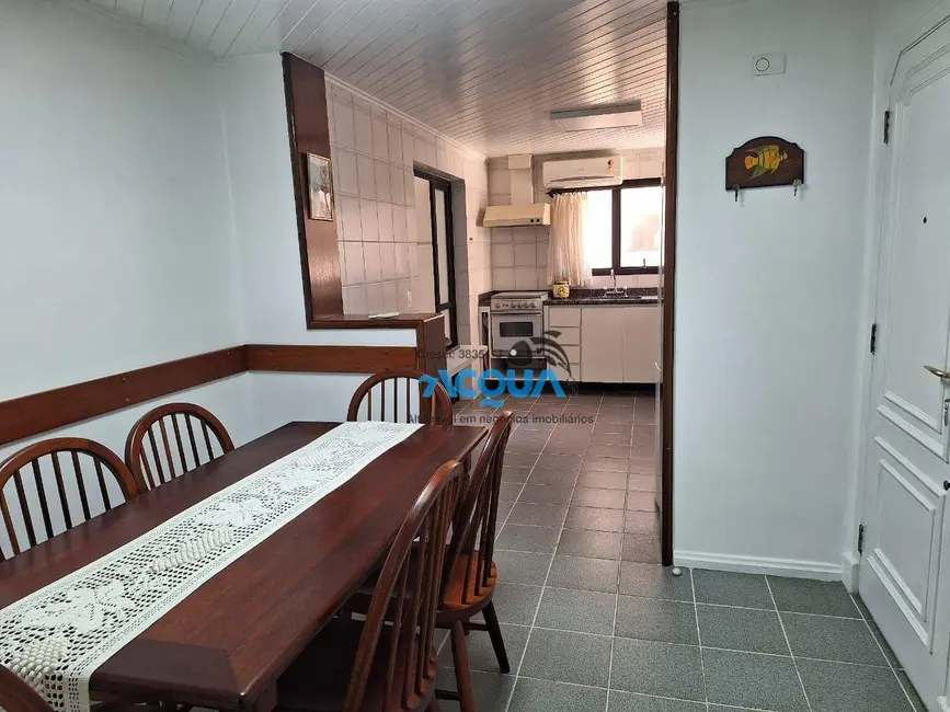 Apartamento com 3 quartos à venda, 240m2 em Guaruja - SP - imagem 4 Foto 4 de Apartamento com 3 quartos à venda, 240m2 em Guaruja - SP