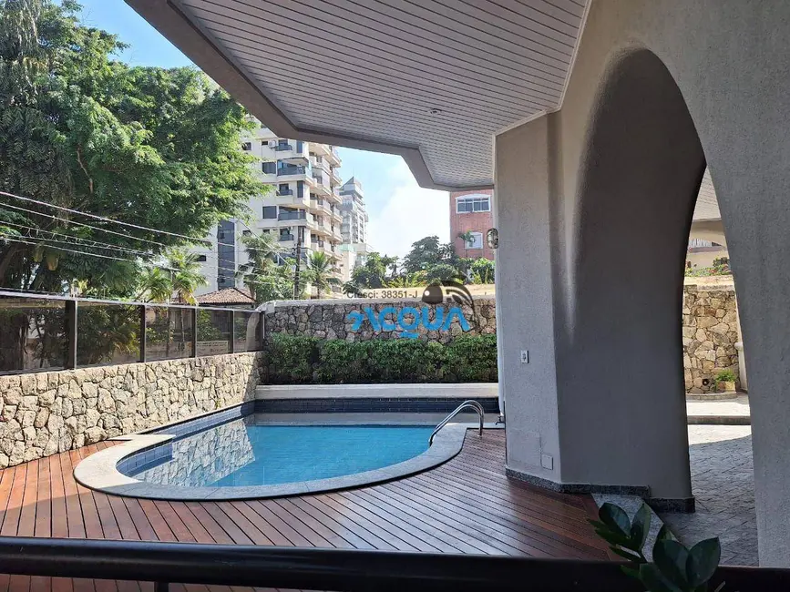 Apartamento com 3 quartos à venda, 240m2 em Guaruja - SP - imagem 8 Foto 8 de Apartamento com 3 quartos à venda, 240m2 em Guaruja - SP