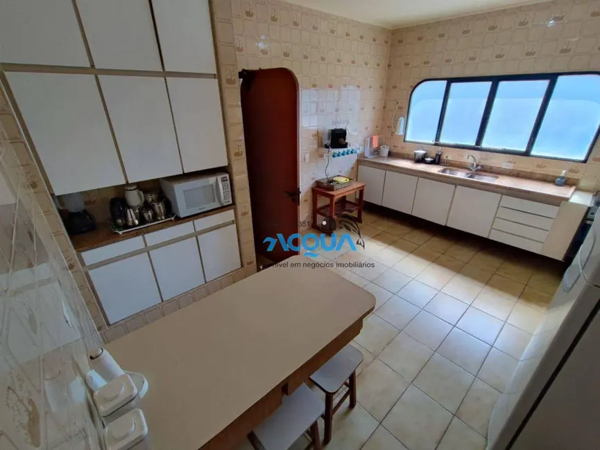 Apartamento com 3 quartos à venda, 220m2 em Guaruja - SP - imagem 9 Foto 9 de Apartamento com 3 quartos à venda, 220m2 em Guaruja - SP