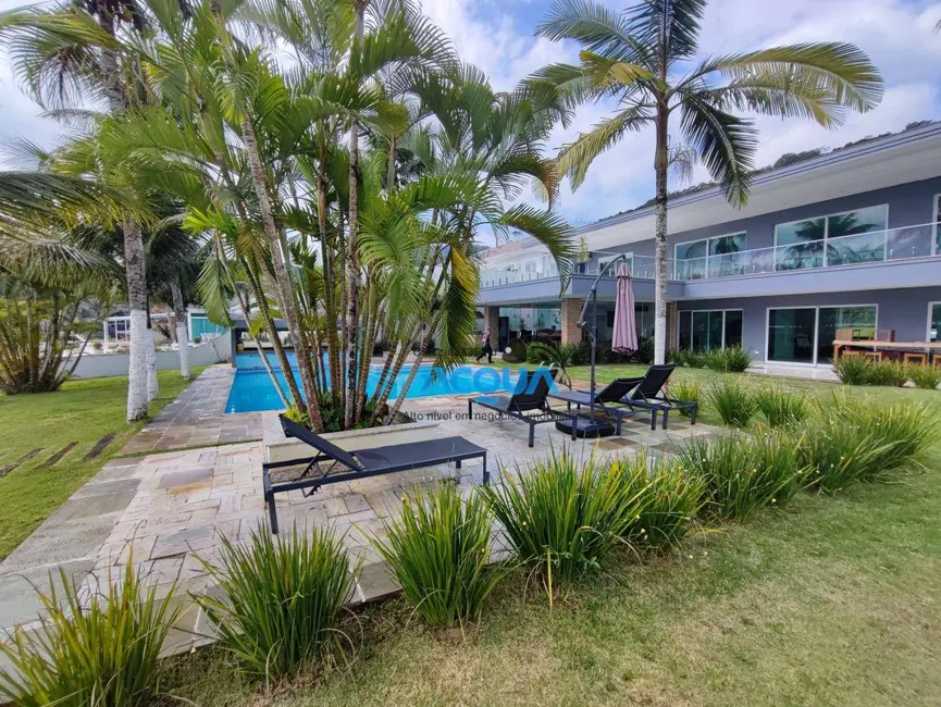 Sobrado com 6 quartos à venda, 1500m2 em Guaruja - SP - imagem 3 Foto 3 de Sobrado com 6 quartos à venda, 1500m2 em Guaruja - SP