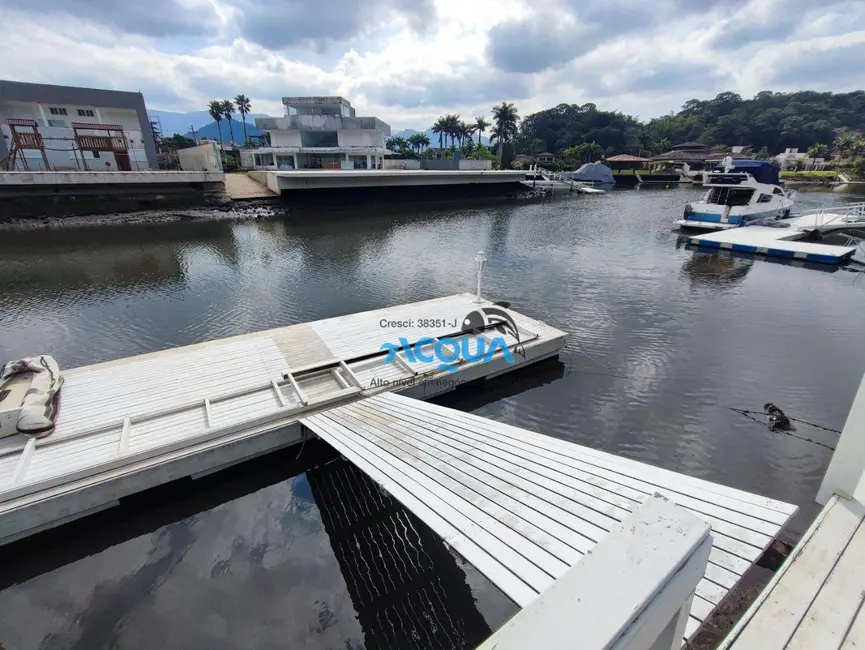 Sobrado com 6 quartos à venda, 1500m2 em Guaruja - SP - imagem 8 Foto 8 de Sobrado com 6 quartos à venda, 1500m2 em Guaruja - SP