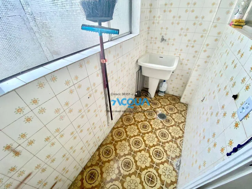 Foto 6 de Apartamento com 1 quarto à venda, 70m2 em Jardim Três Marias, Guaruja - SP