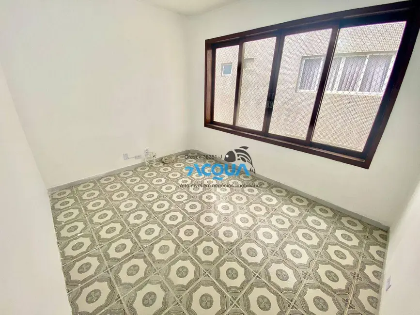 Foto 4 de Apartamento com 1 quarto à venda, 70m2 em Jardim Três Marias, Guaruja - SP