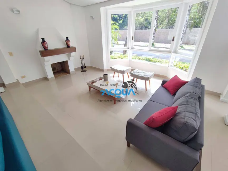 Casa de Condomínio com 5 quartos à venda, 1500m2 em Guaruja - SP - imagem 4 Foto 4 de Casa de Condomínio com 5 quartos à venda, 1500m2 em Guaruja - SP