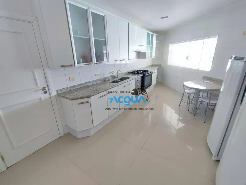 Casa de Condomínio com 5 quartos à venda, 1500m2 em Guaruja - SP - imagem 8 Foto 8 de Casa de Condomínio com 5 quartos à venda, 1500m2 em Guaruja - SP