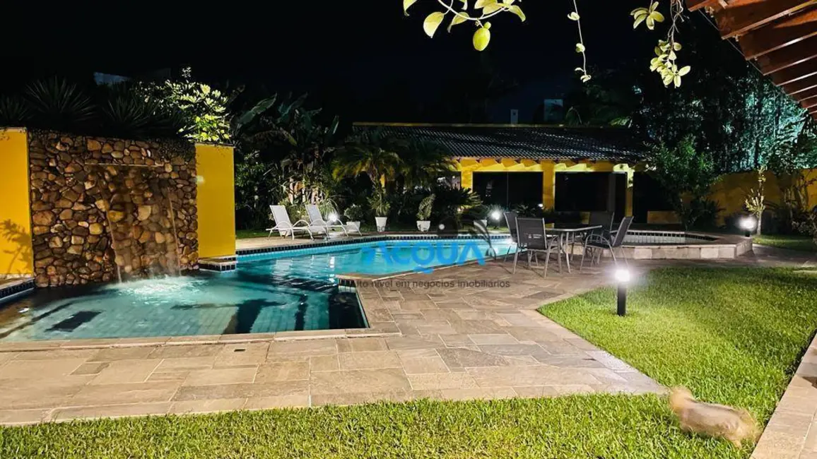 Casa de Condomínio com 6 quartos à venda, 1000m2 em Jardim Acapulco, Guaruja - SP - imagem 6 Foto 6 de Casa de Condomínio com 6 quartos à venda, 1000m2 em Jardim Acapulco, Guaruja - SP