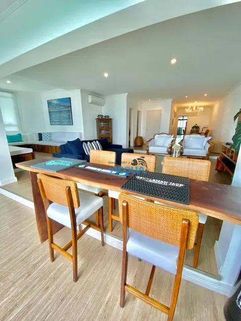 Apartamento com 4 quartos à venda, 235m2 em Guaruja - SP - imagem 5 Foto 5 de Apartamento com 4 quartos à venda, 235m2 em Guaruja - SP