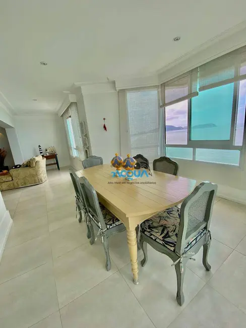 Apartamento com 4 quartos à venda, 235m2 em Guaruja - SP - imagem 3 Foto 3 de Apartamento com 4 quartos à venda, 235m2 em Guaruja - SP