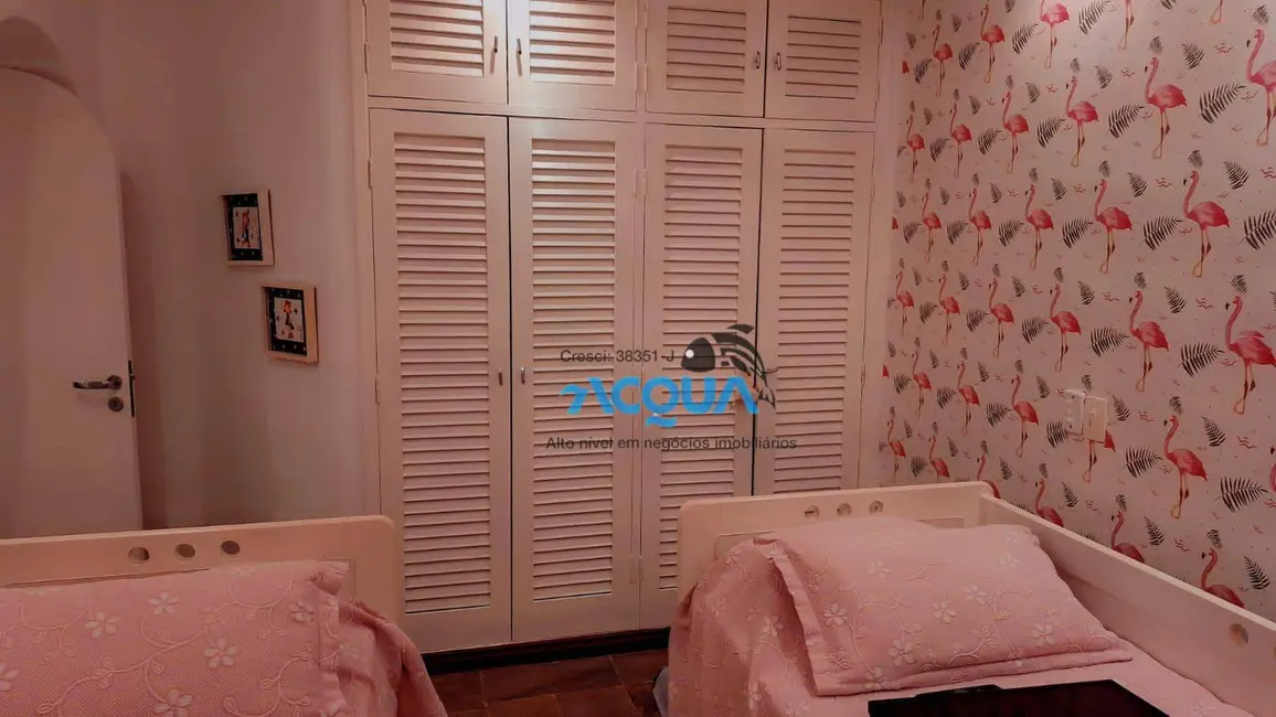 Foto 8 de Apartamento com 3 quartos à venda, 170m2 em Guaruja - SP