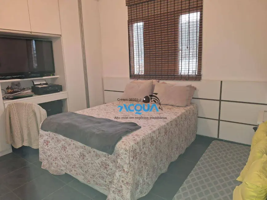 Foto 6 de Apartamento com 2 quartos à venda, 108m2 em Jardim Três Marias, Guaruja - SP