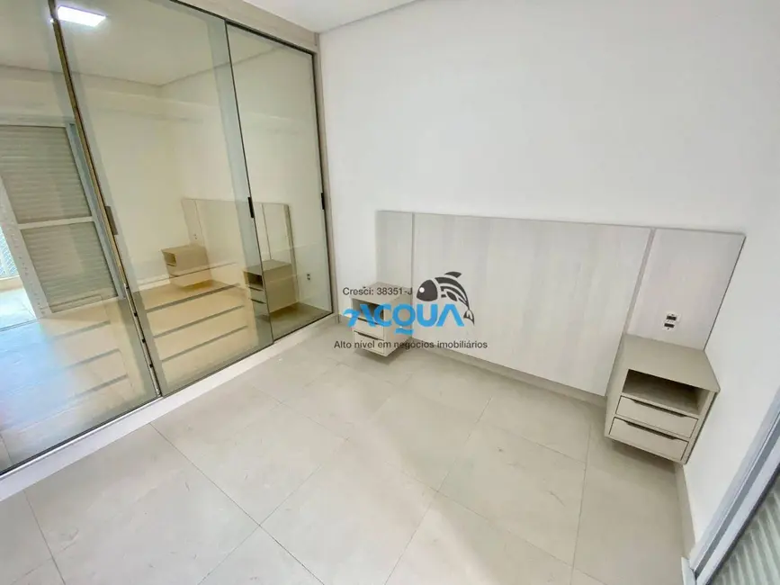 Foto 6 de Apartamento com 3 quartos à venda, 110m2 em Guaruja - SP