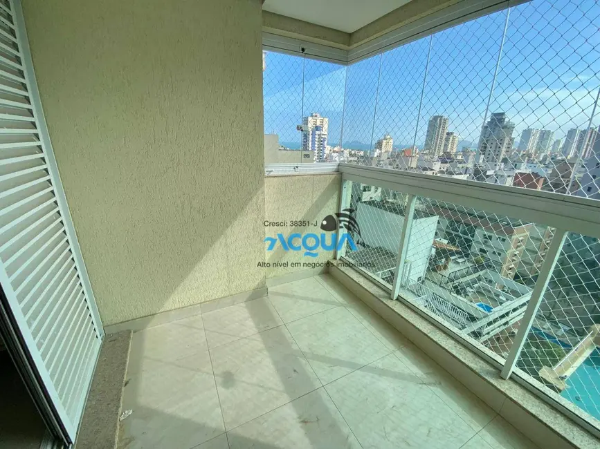 Foto 9 de Apartamento com 3 quartos à venda, 110m2 em Guaruja - SP