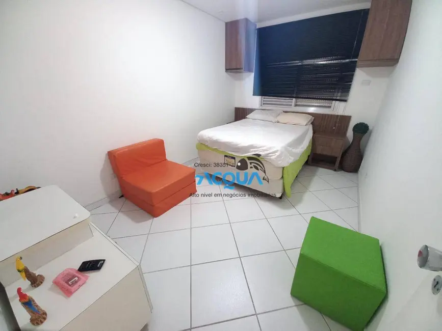 Foto 4 de Apartamento com 1 quarto à venda, 60m2 em Guaruja - SP