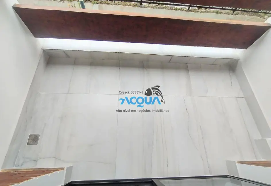 Foto 4 de Apartamento com 3 quartos à venda em Guaruja - SP