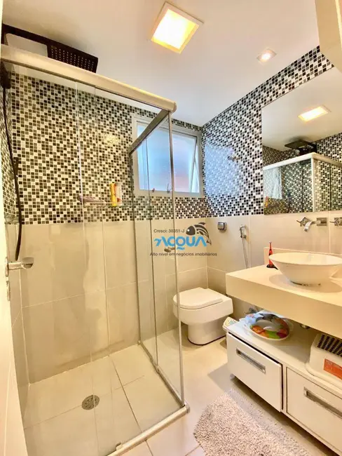 Foto 9 de Apartamento com 3 quartos à venda, 110m2 em Jardim Las Palmas, Guaruja - SP