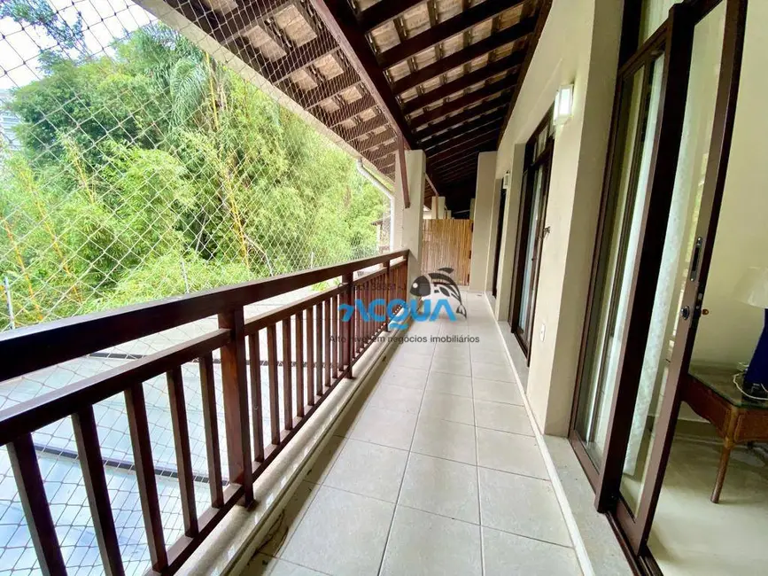 Foto 4 de Apartamento com 2 quartos para alugar, 95m2 em Jardim Três Marias, Guaruja - SP