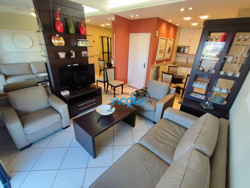 Foto 2 de Apartamento com 3 quartos à venda, 75m2 em Guaruja - SP