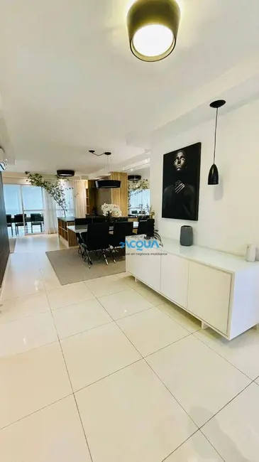 Apartamento com 3 quartos à venda, 125m2 em Barra Funda, Guaruja - SP - imagem 4 Foto 4 de Apartamento com 3 quartos à venda, 125m2 em Barra Funda, Guaruja - SP