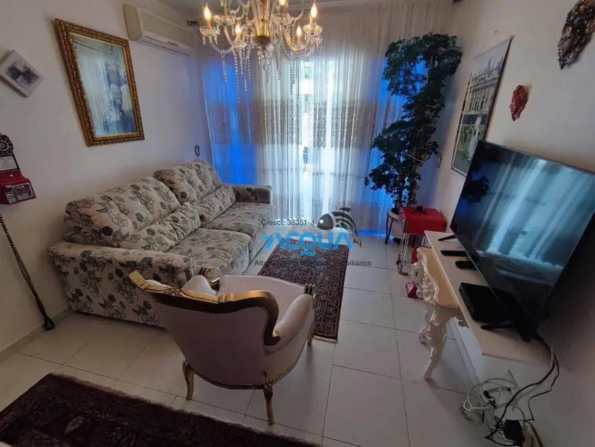 Foto 2 de Cobertura com 2 quartos à venda, 160m2 em Guaruja - SP