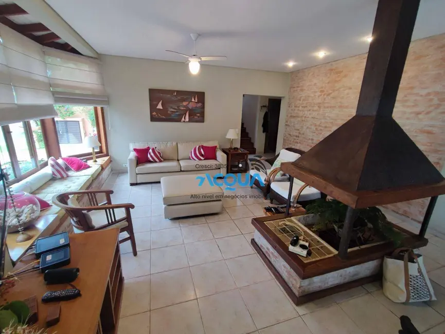 Casa de Condomínio com 4 quartos à venda, 540m2 em Jardim Acapulco, Guaruja - SP - imagem 6 Foto 6 de Casa de Condomínio com 4 quartos à venda, 540m2 em Jardim Acapulco, Guaruja - SP