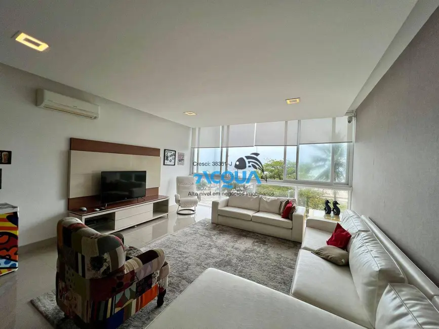 Apartamento com 4 quartos à venda, 210m2 em Guaruja - SP - imagem 1 Foto 1 de Apartamento com 4 quartos à venda, 210m2 em Guaruja - SP