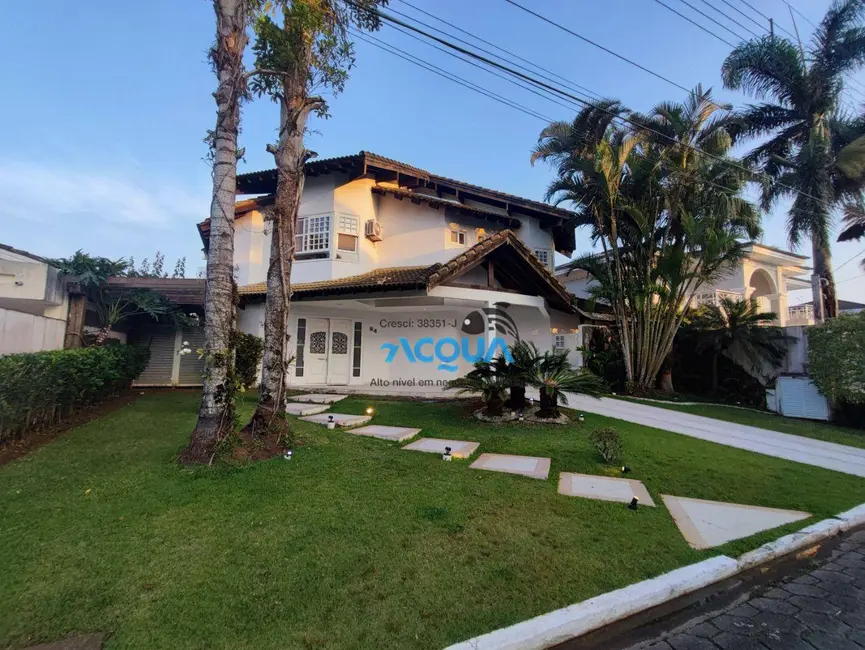 Foto 1 de Casa de Condomínio com 4 quartos para alugar, 1000m2 em Jardim Acapulco, Guaruja - SP