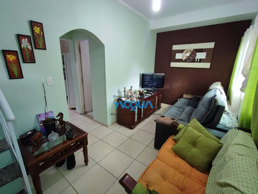 Foto 1 de Casa de Condomínio com 2 quartos à venda, 85m2 em Jardim Três Marias, Guaruja - SP