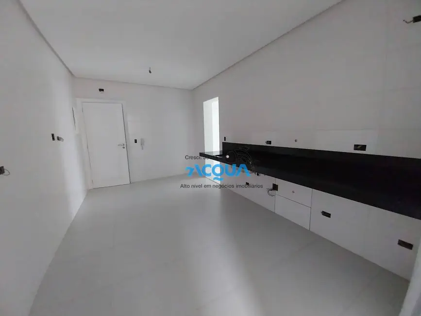 Apartamento com 3 quartos à venda, 175m2 em Jardim Virgínia, Guaruja - SP - imagem 3 Foto 3 de Apartamento com 3 quartos à venda, 175m2 em Jardim Virgínia, Guaruja - SP