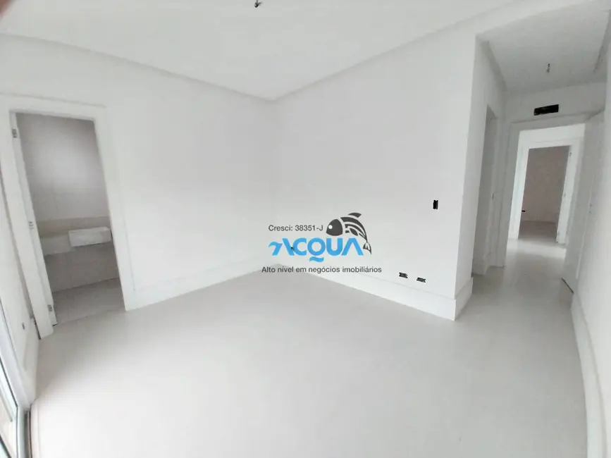 Apartamento com 3 quartos à venda, 175m2 em Jardim Virgínia, Guaruja - SP - imagem 4 Foto 4 de Apartamento com 3 quartos à venda, 175m2 em Jardim Virgínia, Guaruja - SP