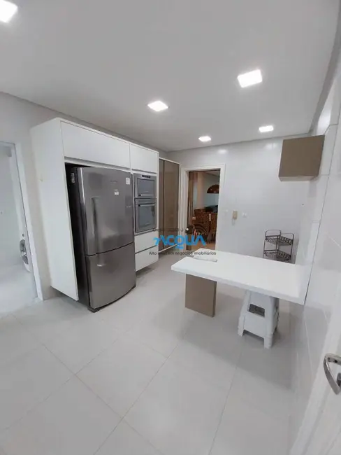 Apartamento com 3 quartos à venda, 175m2 em Jardim Virgínia, Guaruja - SP - imagem 6 Foto 6 de Apartamento com 3 quartos à venda, 175m2 em Jardim Virgínia, Guaruja - SP