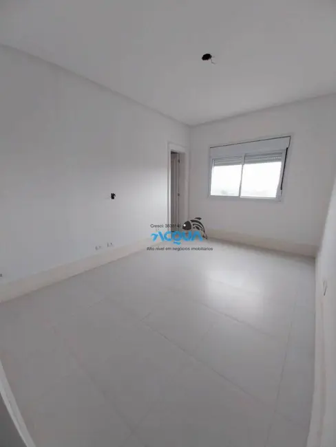 Apartamento com 3 quartos à venda, 175m2 em Jardim Virgínia, Guaruja - SP - imagem 5 Foto 5 de Apartamento com 3 quartos à venda, 175m2 em Jardim Virgínia, Guaruja - SP