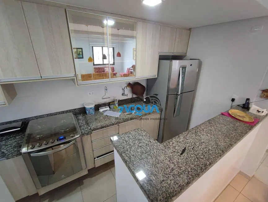 Loft / Flat com 3 quartos à venda, 112m2 em Guaruja - SP - imagem 5 Foto 5 de Loft / Flat com 3 quartos à venda, 112m2 em Guaruja - SP
