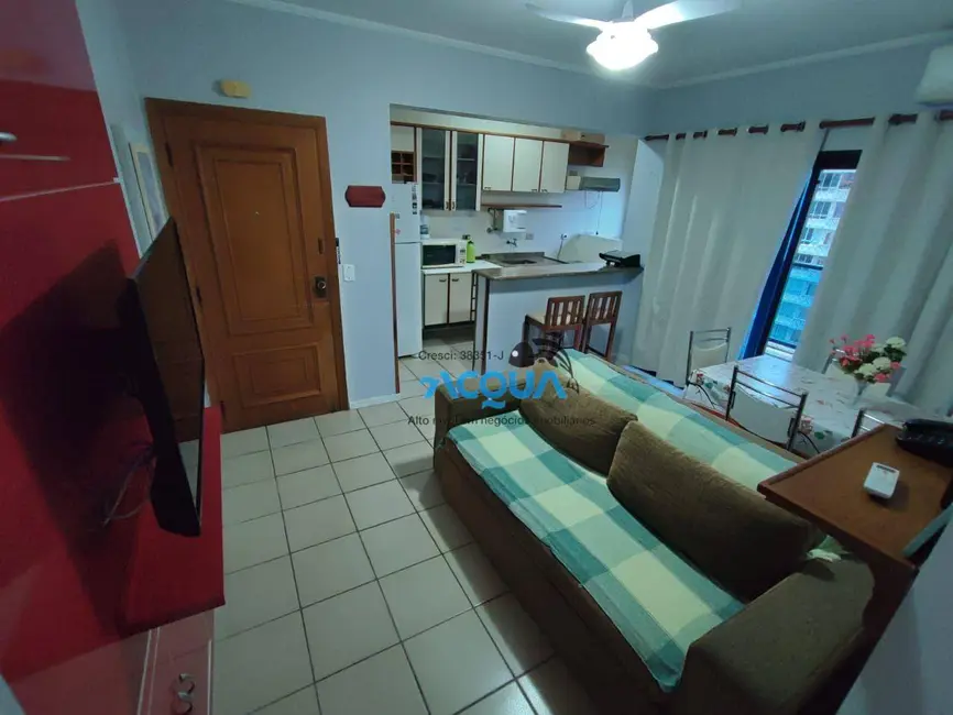 Loft / Flat com 2 quartos à venda, 70m2 em Guaruja - SP - imagem 3 Foto 3 de Loft / Flat com 2 quartos à venda, 70m2 em Guaruja - SP