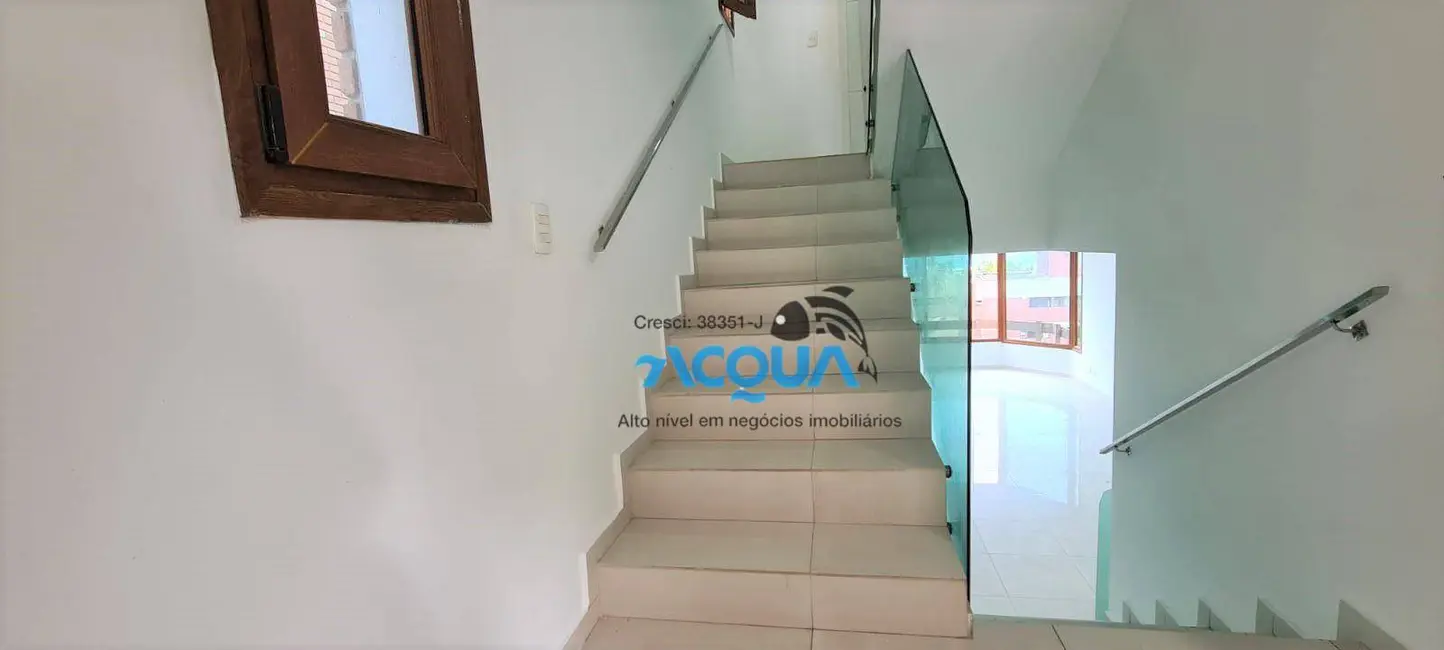 Apartamento com 4 quartos à venda, 320m2 em Jardim Três Marias, Guaruja - SP - imagem 6 Foto 6 de Apartamento com 4 quartos à venda, 320m2 em Jardim Três Marias, Guaruja - SP