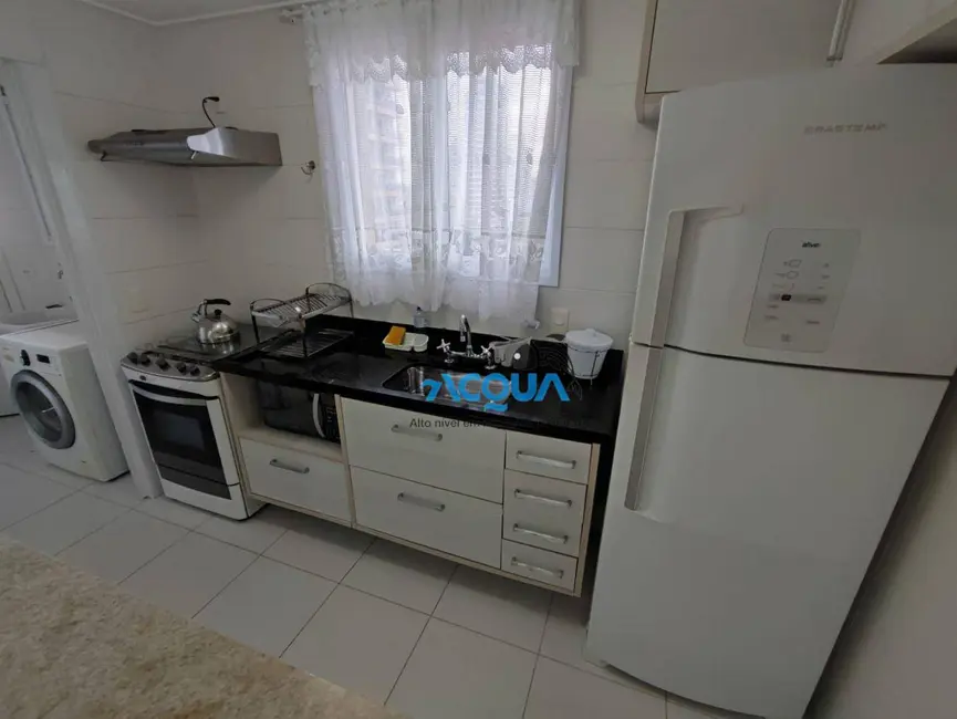 Foto 8 de Apartamento com 3 quartos à venda, 90m2 em Guaruja - SP