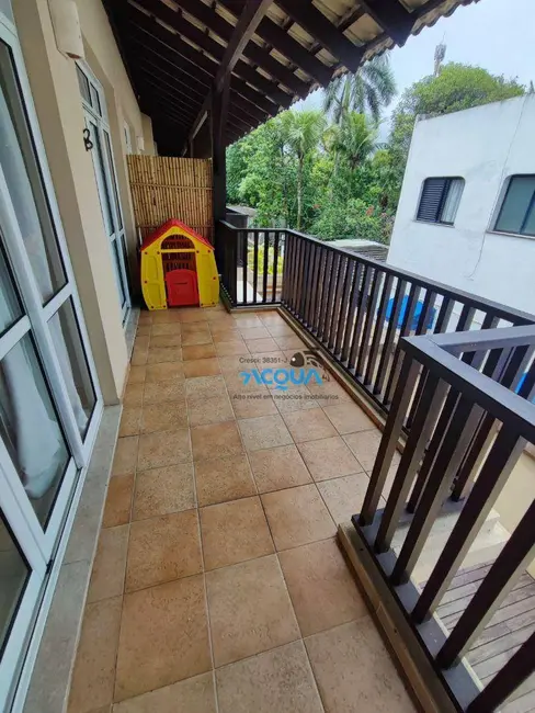 Foto 8 de Apartamento com 3 quartos para alugar, 115m2 em Jardim Três Marias, Guaruja - SP